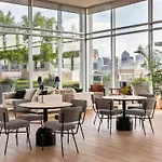 Modern Luxury 1-Bedroom In West Village